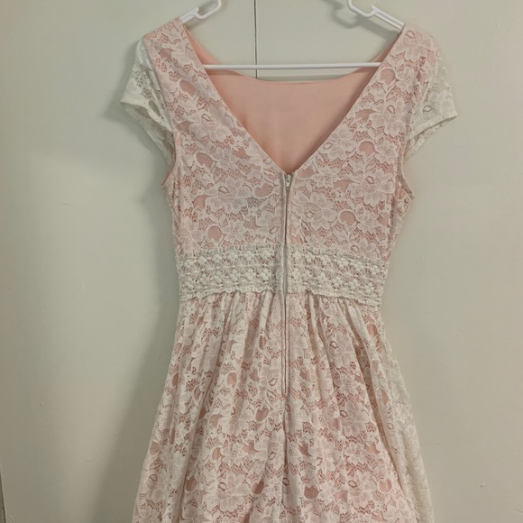 Lace Dress - Picture 2 of 5